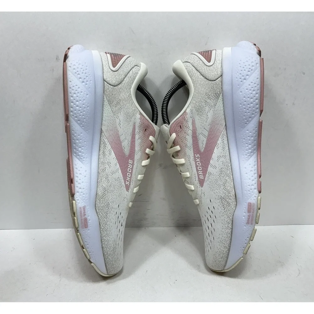 Brooks Ghost 16 Cream Pink Running Shoes Sneakers Women's Size 11 1204071B136